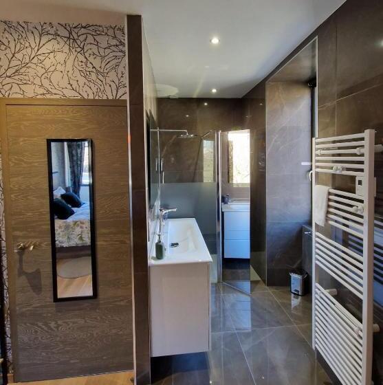 חדר סופריור לארבעה, Le Mas Rolland   Piscine & Spa   Millau Gorges Du Tarn