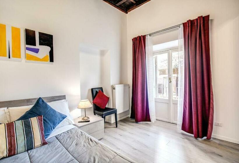 חדר דלוקס, Giubbonari Street