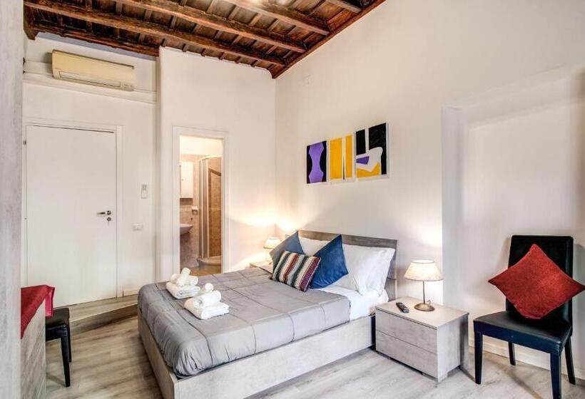 חדר דלוקס, Giubbonari Street