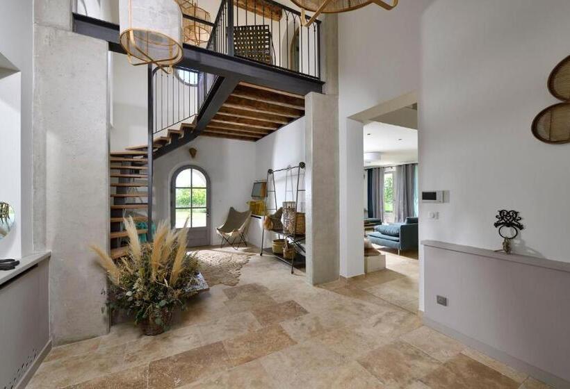 اتاق لوکس با بالکن, Mas Du Couvin, Maison D Hôtes En Camargue