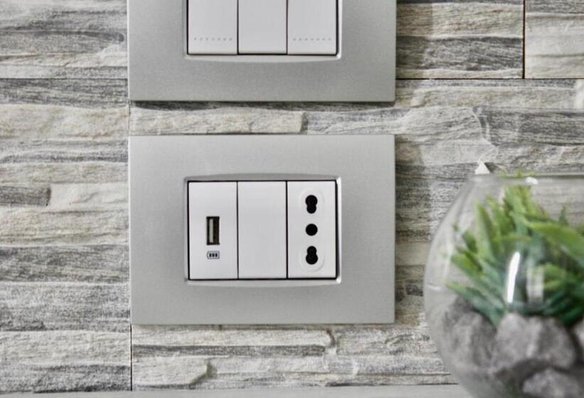 اتاق استاندارد, Naptown Rooms