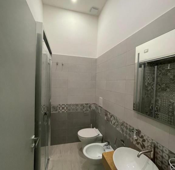 اتاق استاندارد, Naptown Rooms