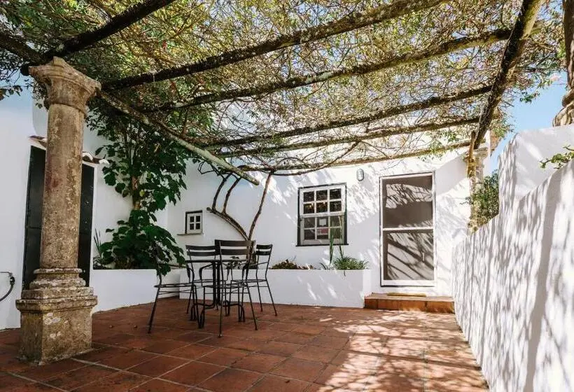 اتاق استاندارد سه نفره, Casa António Moreira