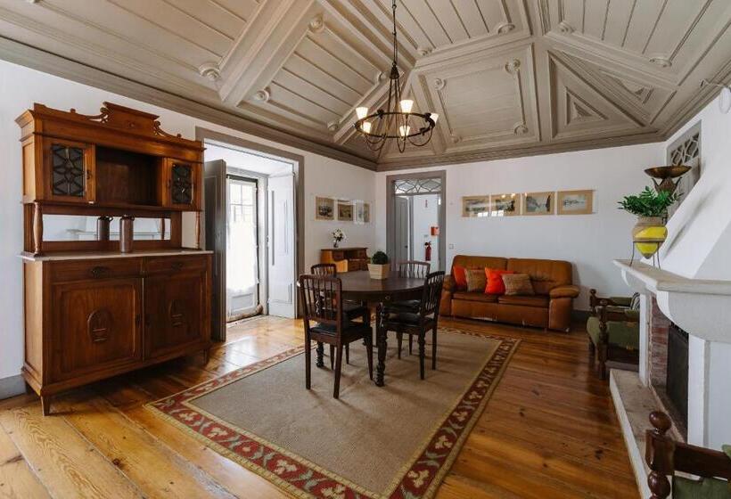 经典四人房间, Casa António Moreira