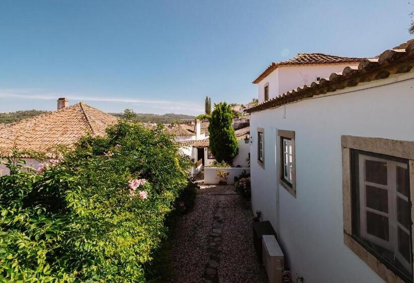 经典四人房间, Casa António Moreira