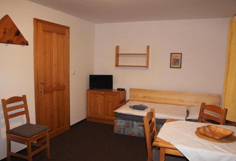 经济四人房间, Penzion Sehnoutkovi