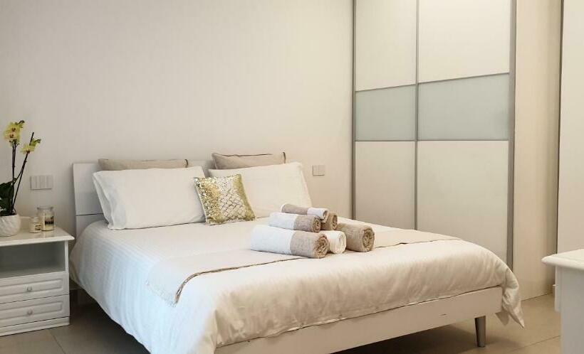 マウンテンビュースタンダードルーム, B&b Am Gardasee Blick