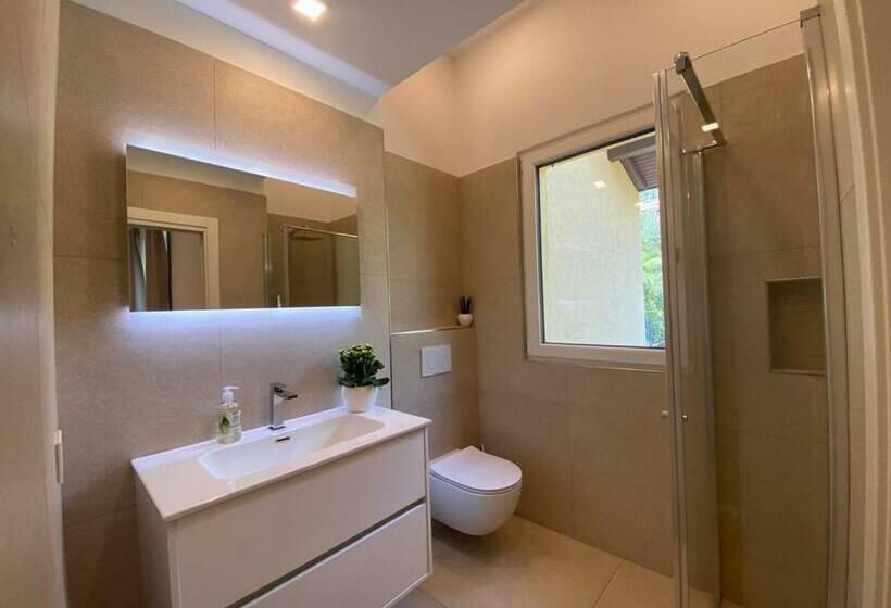 マウンテンビュースタンダードルーム, B&b Am Gardasee Blick