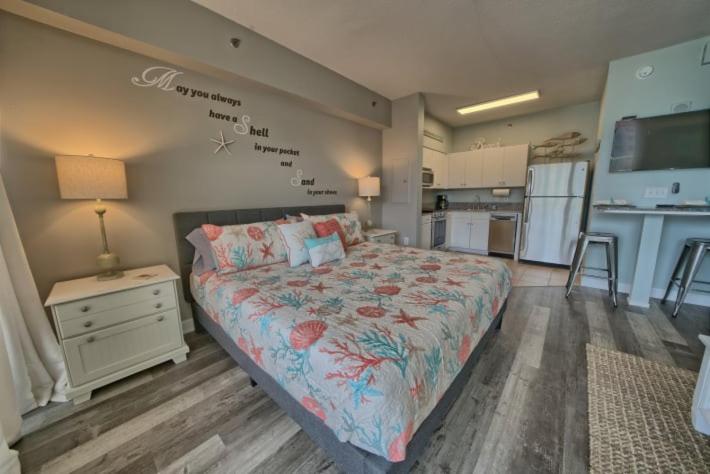 סטודיו סטנדרטי נוף לים, Deluxe Beachfront Studio, Shores Of Panama New And Renovated