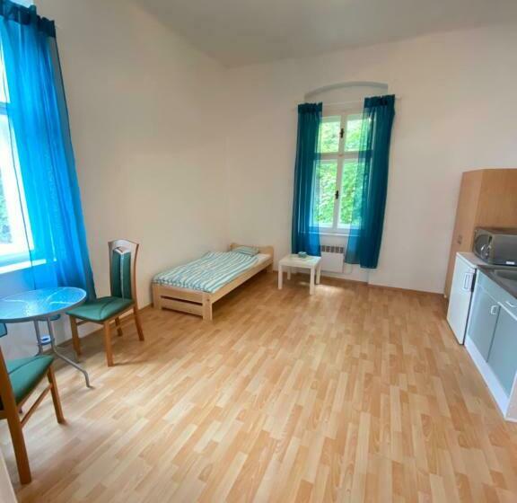 غرفة قياسية ثلاثية ذات اطلالة, Penzion Hřensko