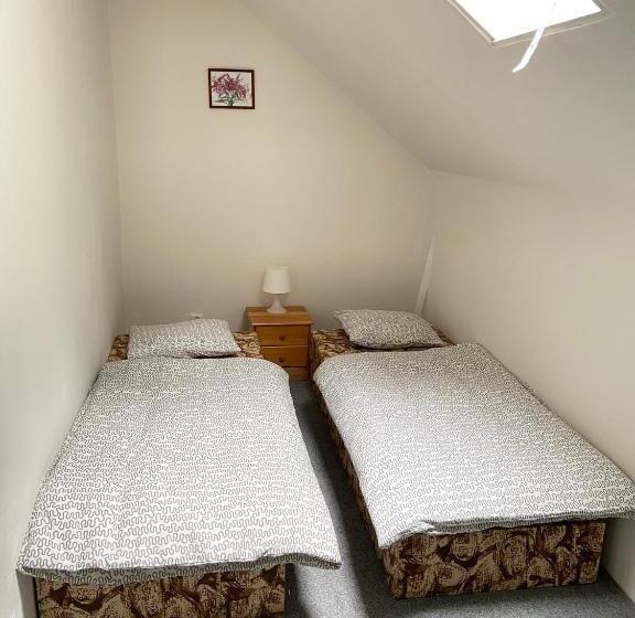 غرفة عائلية, Penzion Hřensko