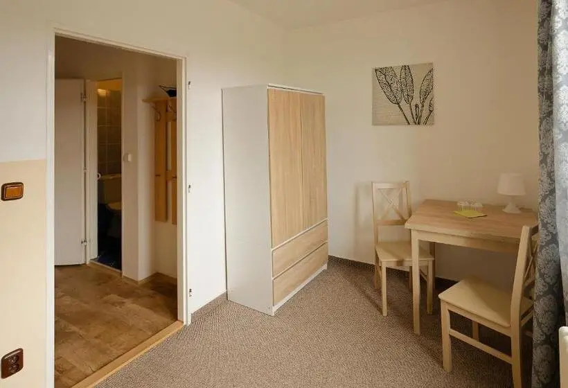 スタンダードルーム, Penzion A Restaurace Na Křižovatce