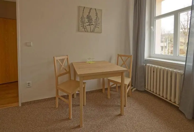 スタンダードトリプルルーム, Penzion A Restaurace Na Křižovatce