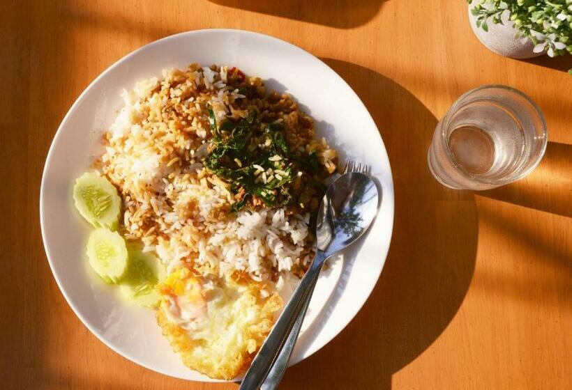 اتاق لوکس با تخت بزرگ, Pannana Cha Am