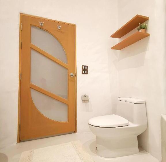 اتاق استاندارد با وان آب گرم, Pannana Cha Am