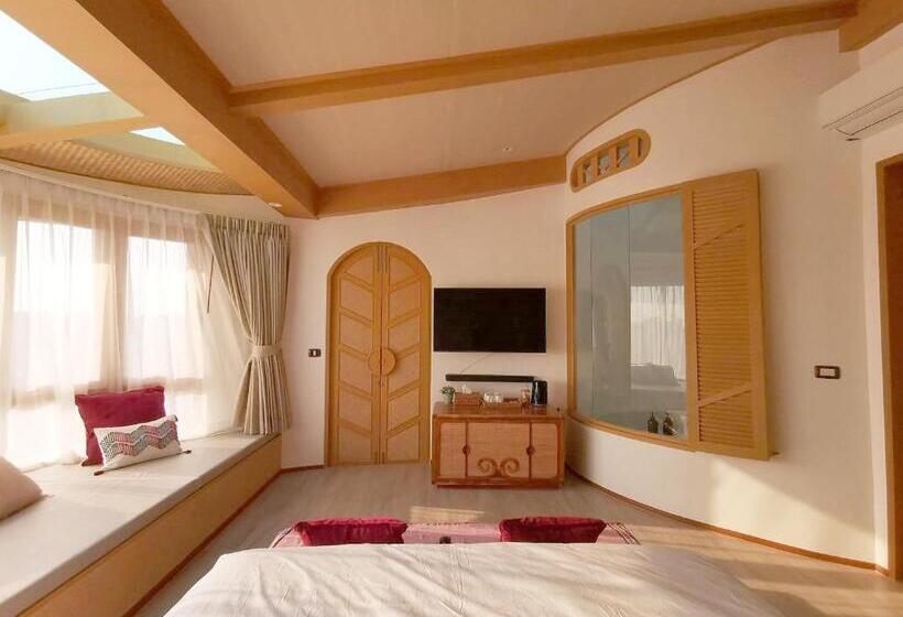 اتاق استاندارد با وان آب گرم, Pannana Cha Am