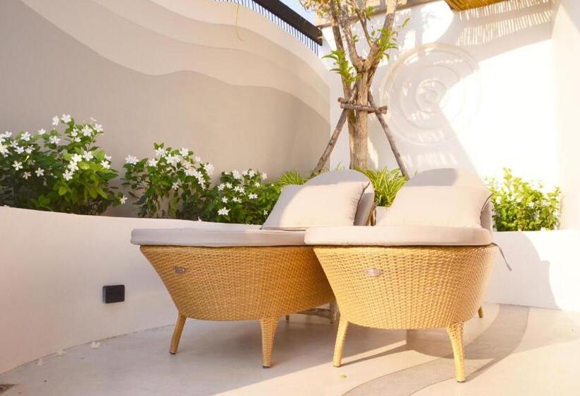 اتاق استاندارد با وان آب گرم, Pannana Cha Am