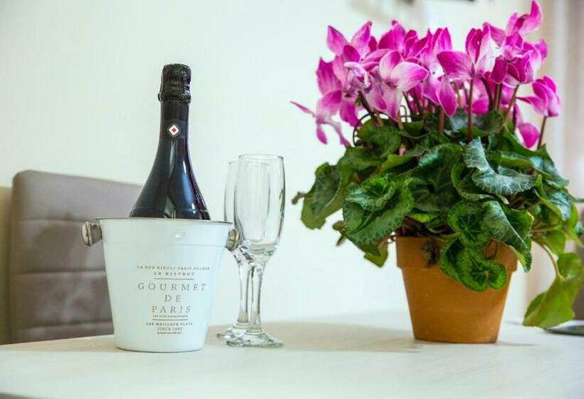 סטודיו משפחתי, B&b Binario176