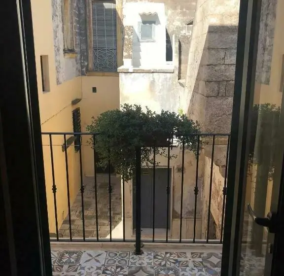 デラックスルーム, B&b Via Napoli Leverano