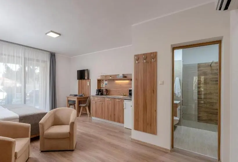 Huoneisto 1 Makuuhuone Pohjakerros, Hídfő Apartman Nyugalom Szigetei