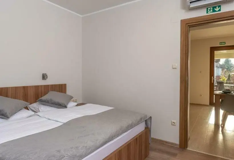 Huoneisto 2 Makuuhuonetta, Hídfő Apartman Nyugalom Szigetei