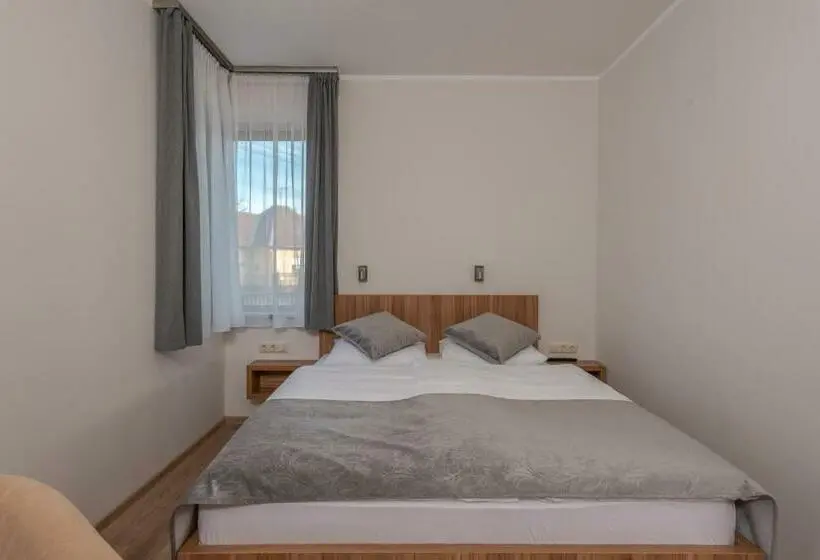 Huoneisto 2 Makuuhuonetta, Hídfő Apartman Nyugalom Szigetei