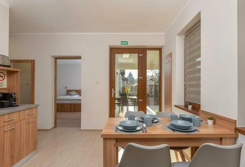 Huoneisto 2 Makuuhuonetta, Hídfő Apartman Nyugalom Szigetei