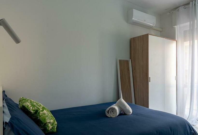 اتاق استاندارد یک نفره, Ale House