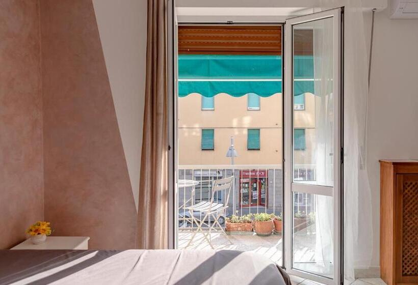 اتاق لوکس, Ale House