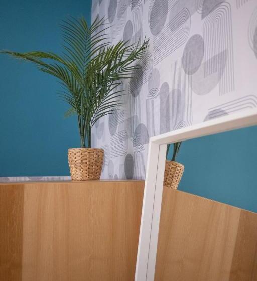 اتاق استاندارد, Ale House