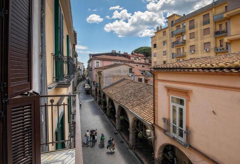 חדר דחוקס עם מיטת קינג, Materia Relais