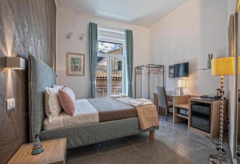 חדר דלוקס, Materia Relais