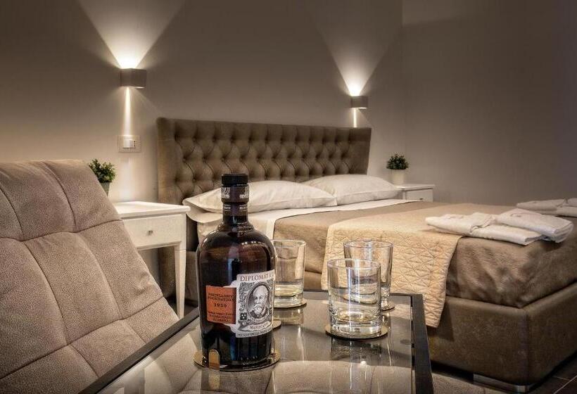 Семейный Номер Superior, Materia Relais