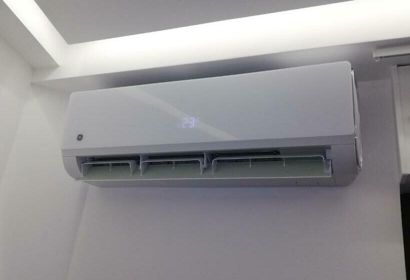 חדר דלוקס, Moro 34