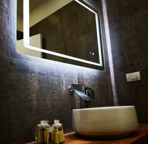 חדר דלוקס, Moro 34