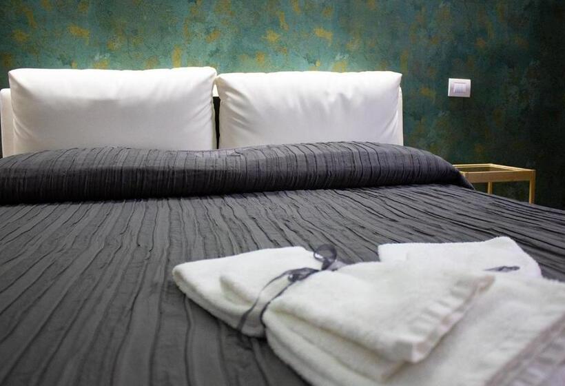 חדר דלוקס, Moro 34