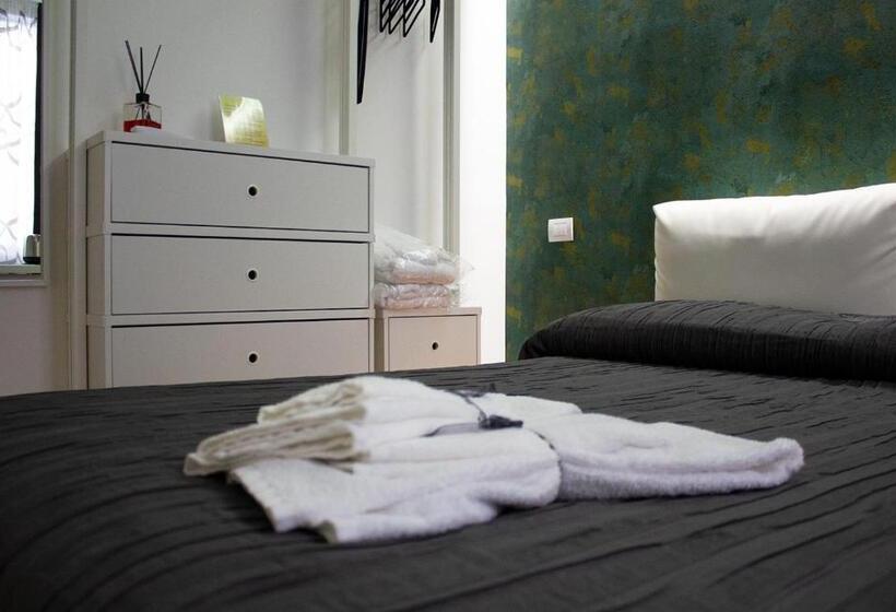 חדר דלוקס, Moro 34