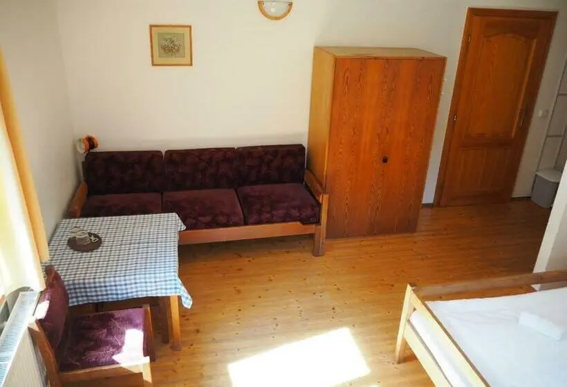 スタンダード４人部屋, Pension Erban