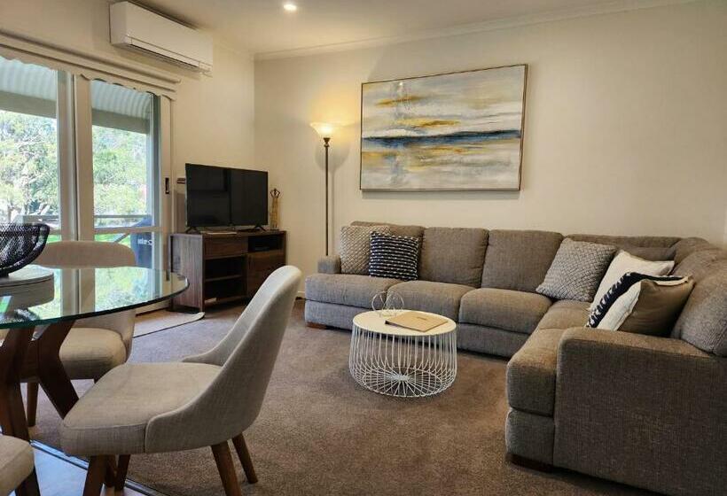 منزل غرفتين نوم, Mcmillans Of Metung Coastal Resort