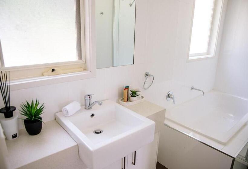 منزل 4 غرف نوم, Mcmillans Of Metung Coastal Resort