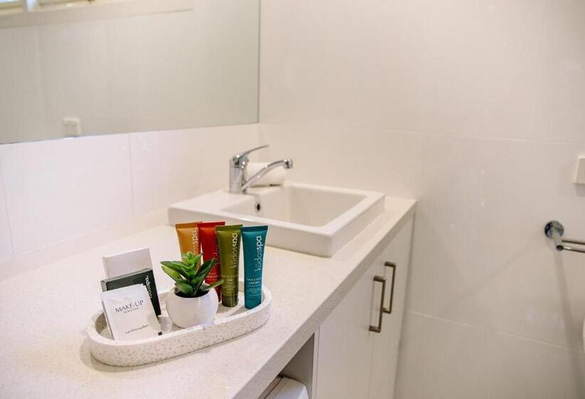 منزل 4 غرف نوم, Mcmillans Of Metung Coastal Resort