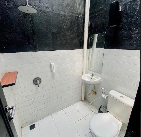 חדר סטנדרט, Escotel Jalak