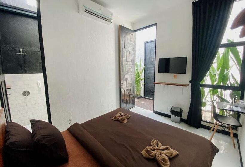 חדר סטנדרט, Escotel Jalak