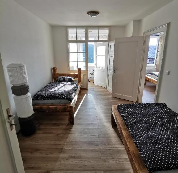 家庭间, Penzion Loučka Bystřice