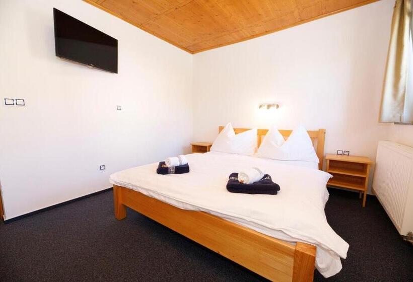 غرفة كومفورت ثلاثية, Pension Big Apple