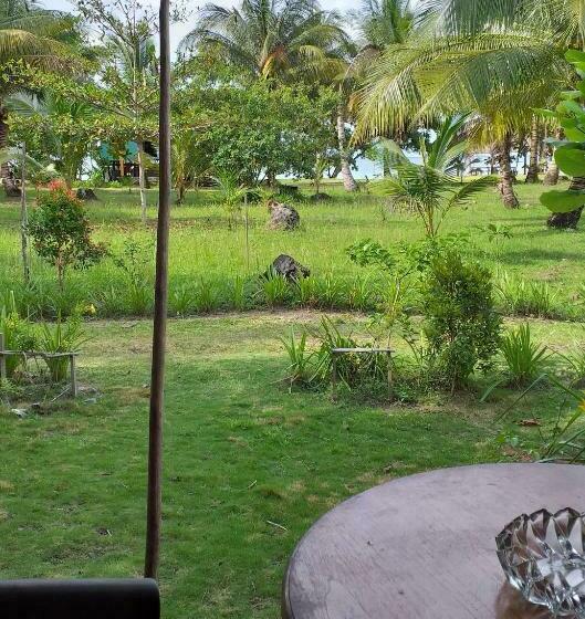 غرفة سوبيريور مطلّة علي البحر, Mutiara Beach Resort