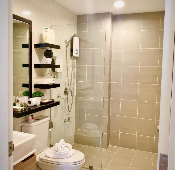 غرفة عائلية مطلّة علي الجبل, Courtyard Khaoyai