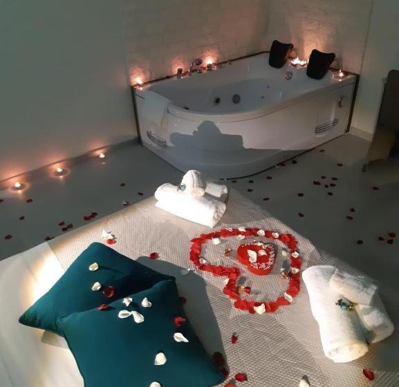 غرفة ديلوكس مزوَّدة بجاكوزي, Insula B&b