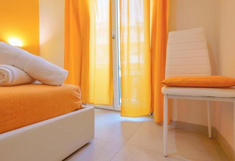 غرفة قياسية مزوَّدة بشُرفة, Insula B&b