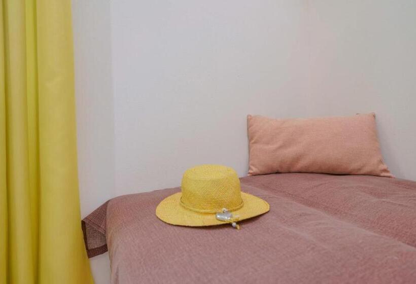 غرفة قياسية, Insula B&b